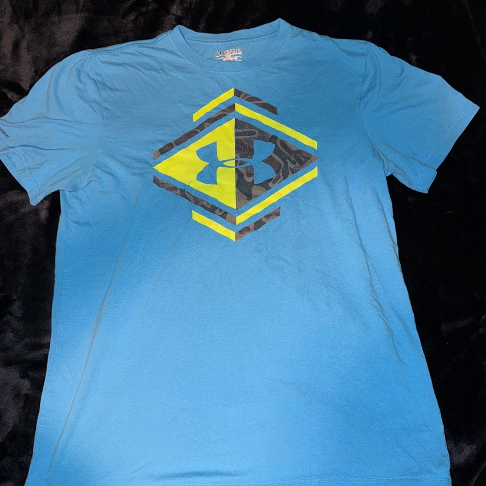 Under Armour Men's Blue and Yellow Graphic Tee